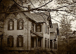 Haunted real estate: Realtor recalls frightening experiences as a newbie