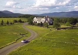 Video listing of the day: A breathtaking home with a touch of romance