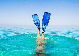 3 opportunities to swim in referrals this summer