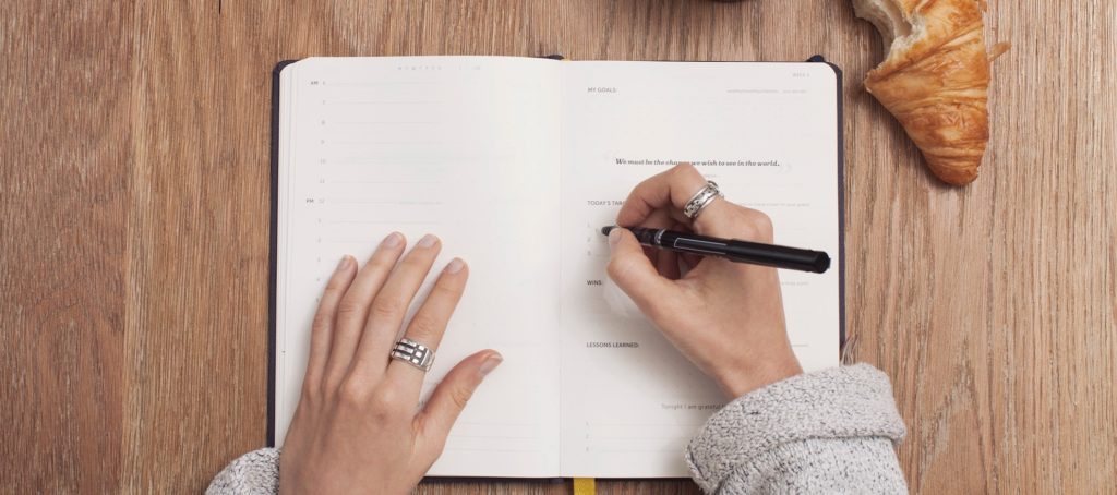 8 ways to crush your real estate sales goals in 2018