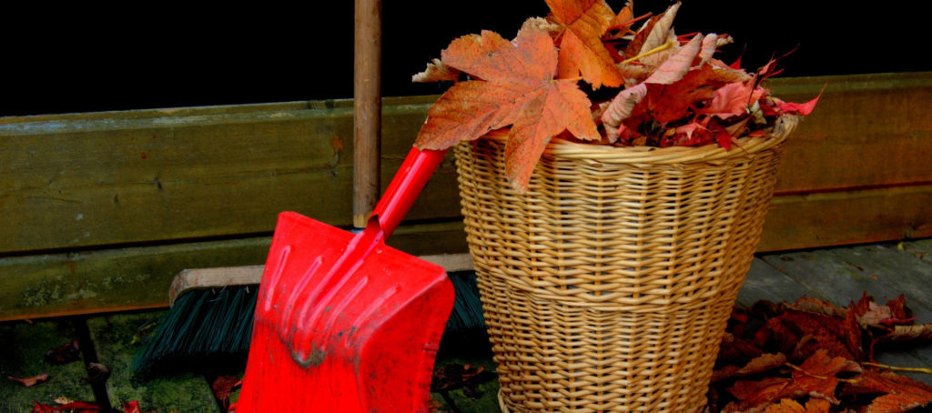 Share this home maintenance checklist to keep in touch with clients this fall