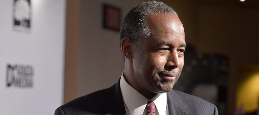 HUD secretary slammed for confusing REO with Oreo cookies
