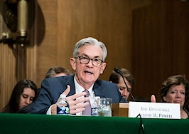 Fed maintains commitment to not raising interest rates