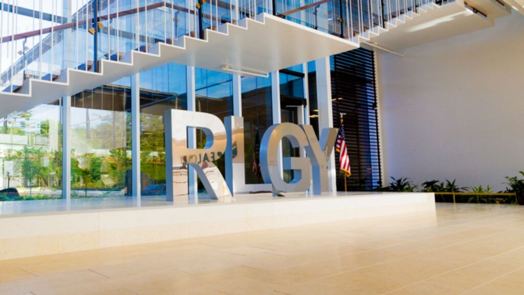 EXCLUSIVE: Realogy taps MoxiWorks for company-wide technology partnership