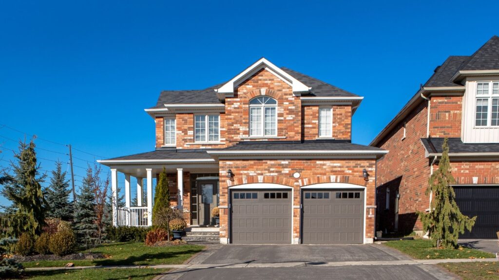 After stellar March, new home sales reverse course, dip 6% in April