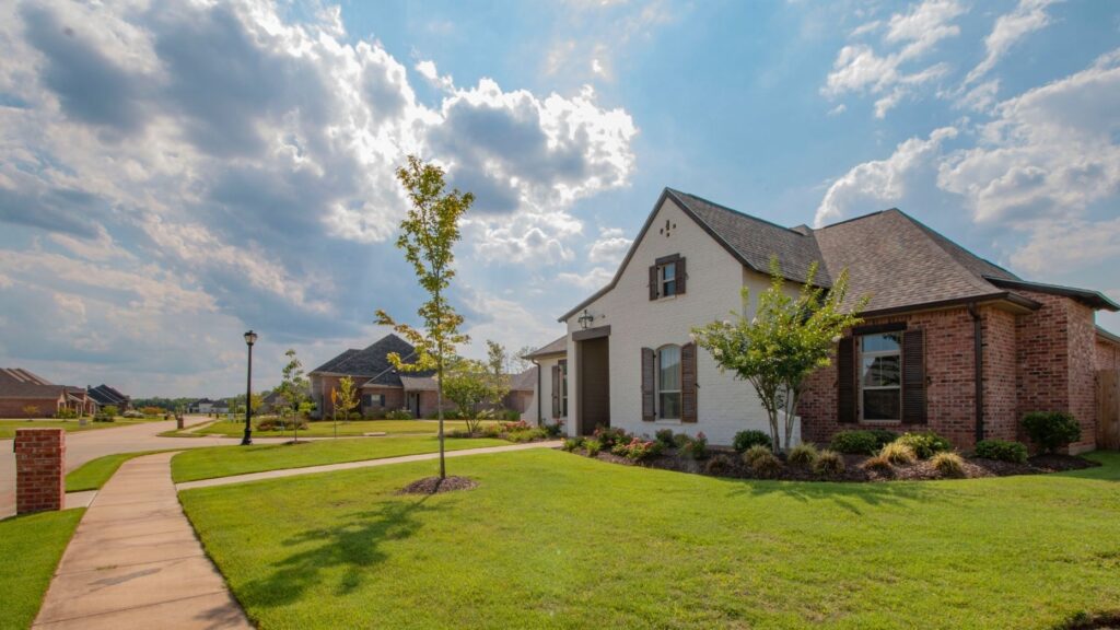 Pending-home sales take 4.4% hit in April