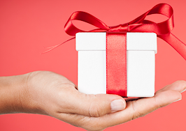 10 closing gift ideas your clients will never forget