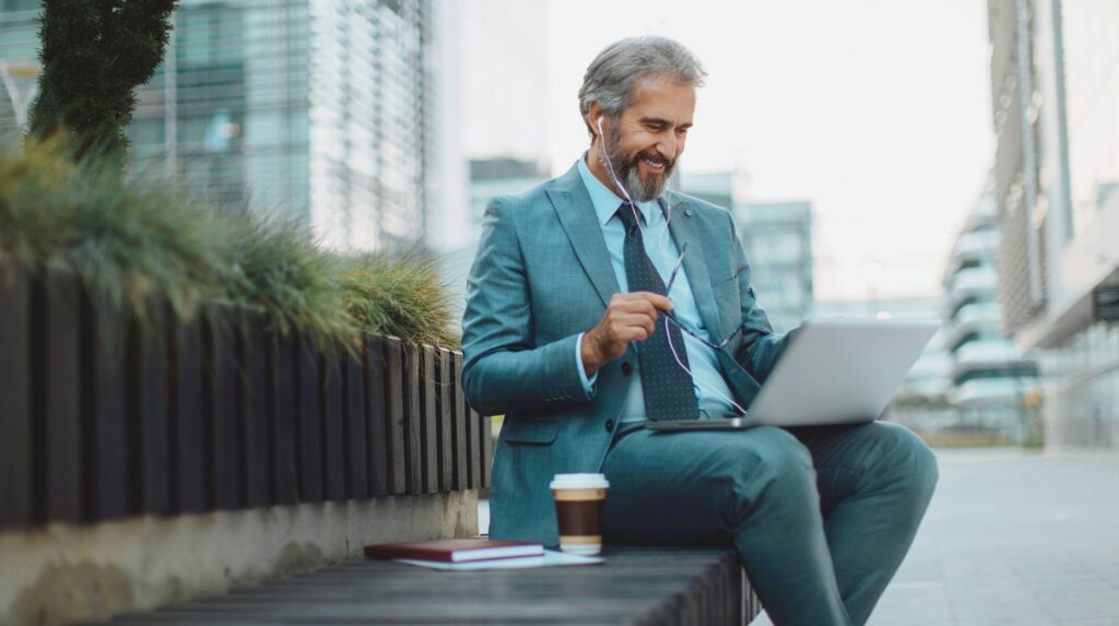 Got a little extra cash? 7 ways broker-owners can show their agents appreciation 