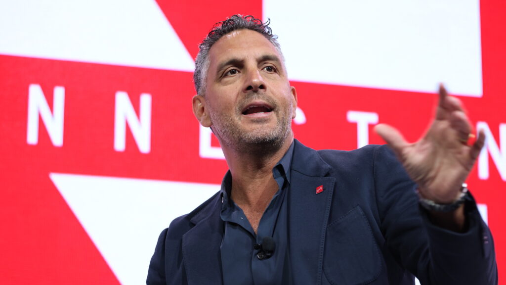 Mauricio Umansky settles Malibu lawsuit with pro-Israel donation