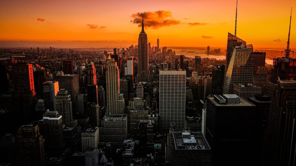 Manhattan's luxury market sees worst sales week since Aug. 2020