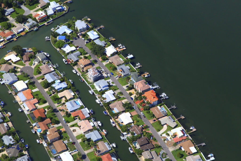 More US mortgages are 'seriously underwater' as equity dwindles