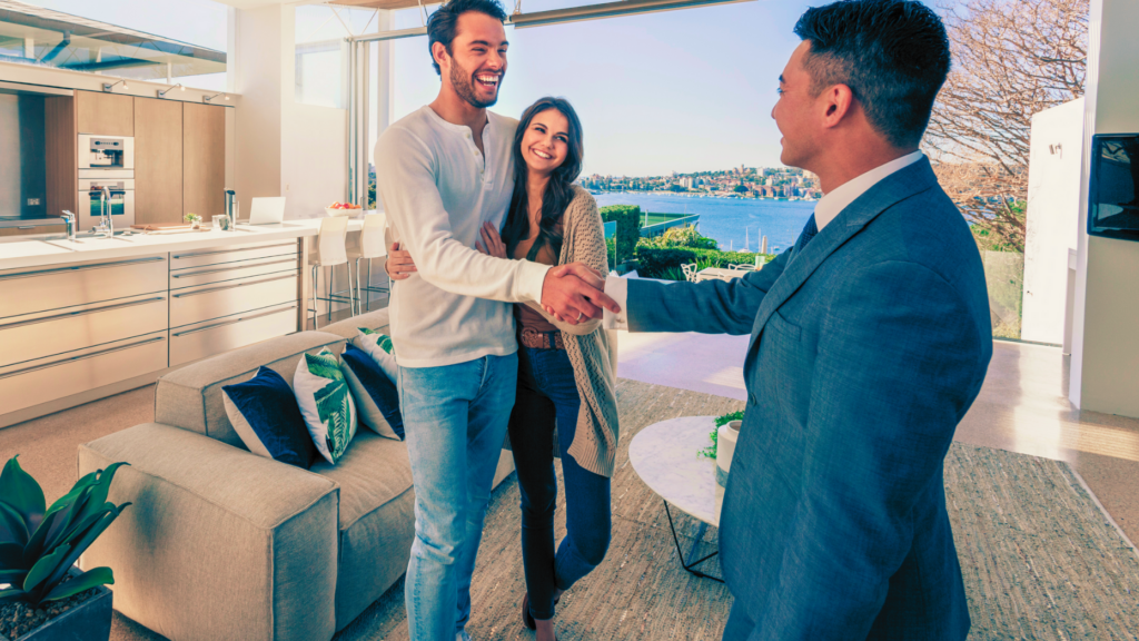 What are the different types of real estate agents?
