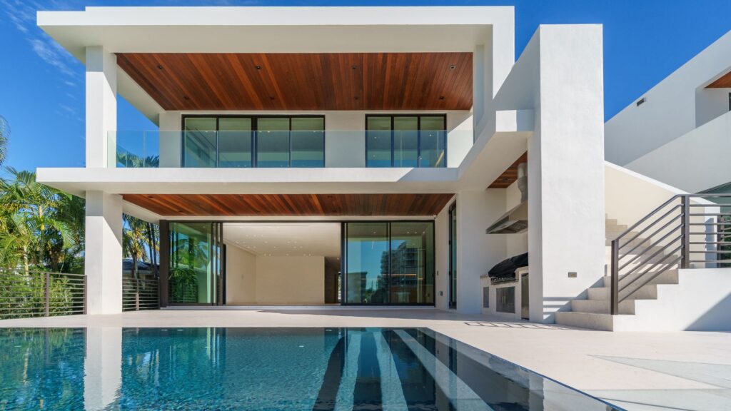 Jumbo mortgage rates rise as lenders pull back