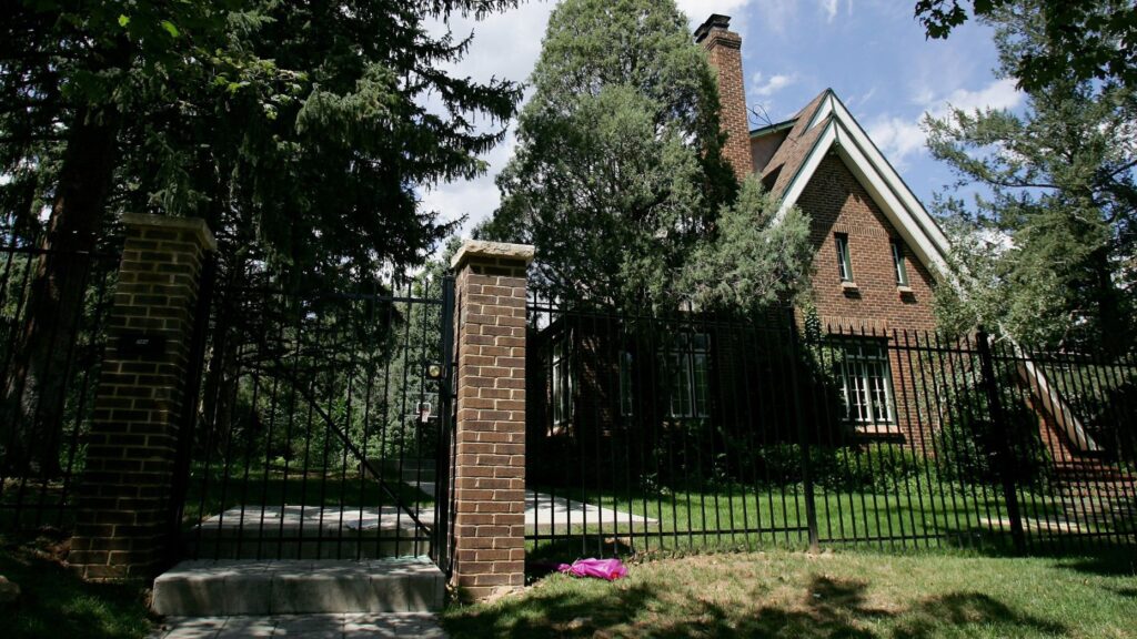 Home where JonBenet Ramsey was found dead hits market for $7M