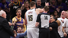 WATCH: UWM CEO Mat Ishbia gets shoved by 7-footer at NBA game