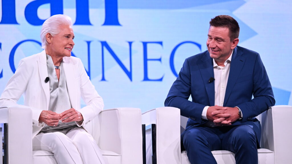 The secret to selling a luxury home: 'Stay positive' and price it well