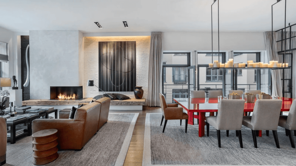 Tips for navigating cultural and language differences with international buyers