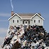 Putrid garbage house stinks up LA neighborhood
